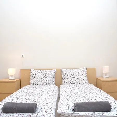 Apartment Alkotmany Bp *