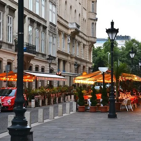 Alkotmany Bp Budapest