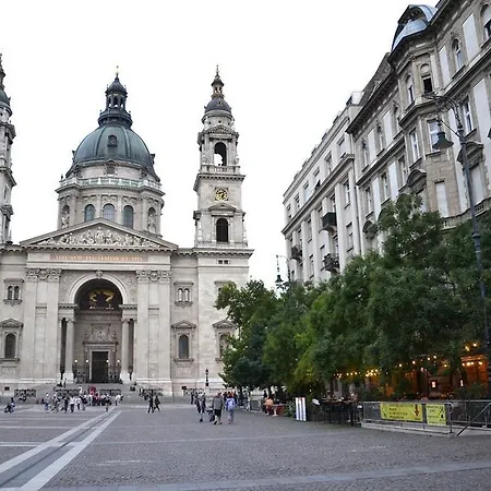 Alkotmany Bp * Budapest