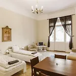 Appartement Alkotmany Bp *